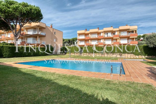 Foto 2 de Àtic en lloguer a S'Agaró de 2 habitacions amb terrassa i piscina