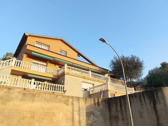 Foto 2 de Casa en venda a Viladecavalls de 8 habitacions amb terrassa i garatge