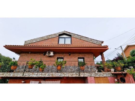 Foto 2 de Casa en venda a Roc Blanc de 4 habitacions amb terrassa i garatge