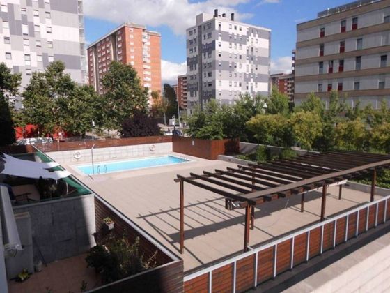 Foto 2 de Pis en venda a Can Roca de 3 habitacions amb piscina i garatge