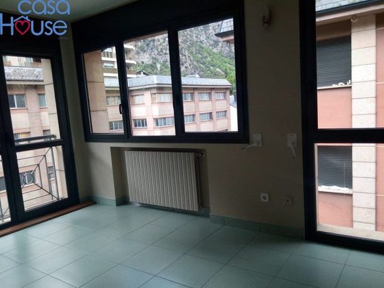Foto 2 de Piso en venta en Andorra la Vella de 3 habitaciones con calefacción y ascensor