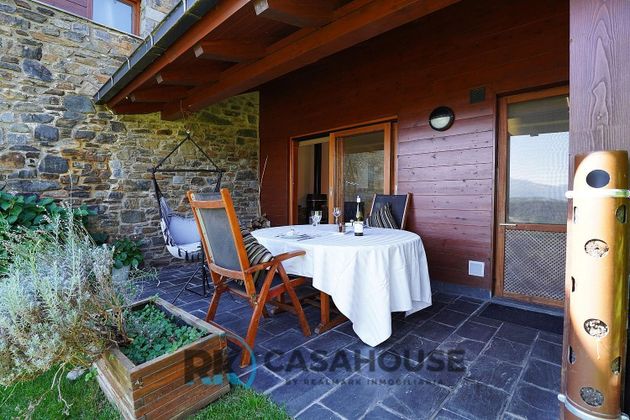 Foto 2 de Casa en venda a Montferrer i Castellbó de 3 habitacions amb terrassa i jardí
