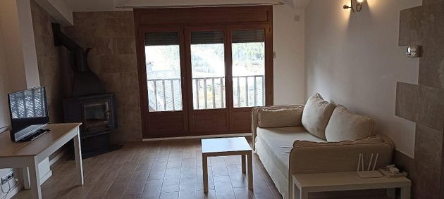 Foto 2 de Ático en venta en urbanización Solà del Tarter de 3 habitaciones con terraza y balcón