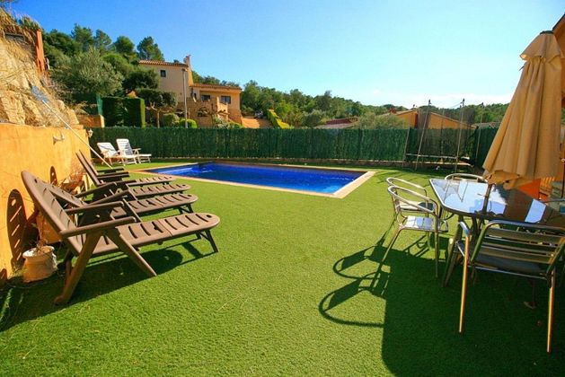 Foto 1 de Xalet en venda a Residencial Begur - Esclanyà de 4 habitacions amb terrassa i piscina