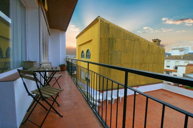 Foto 1 de Pis en venda a Vila de Palafrugell - Llofriu - Barceloneta de 4 habitacions amb terrassa i balcó