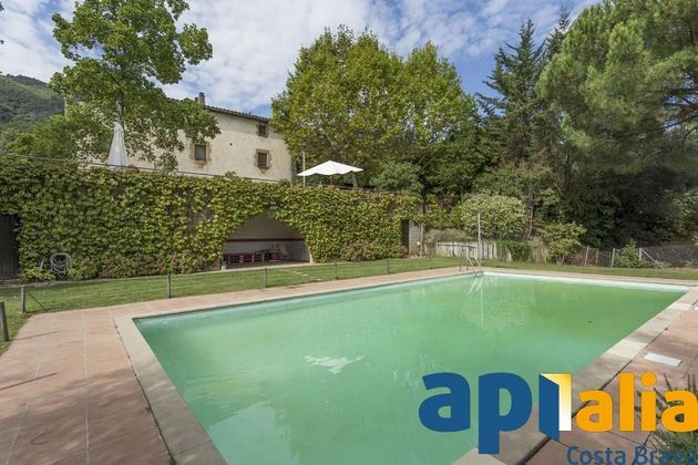 Foto 2 de Venta de casa rural en Anglès de 8 habitaciones con terraza y piscina