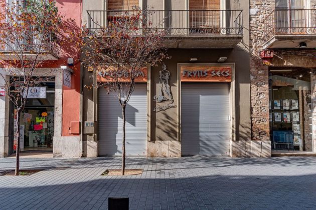 Foto 2 de Local en lloguer a calle Sant Pau de 192 m²