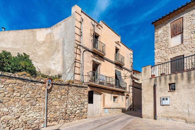 Foto 1 de Casa rural en venda a calle Sant Climent de 6 habitacions amb garatge i balcó