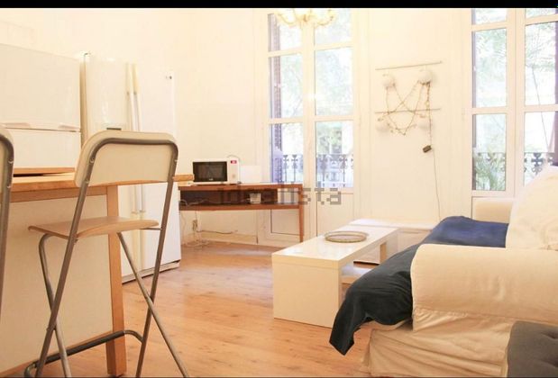 Foto 2 de Pis en venda a La Barceloneta de 2 habitacions amb balcó i calefacció