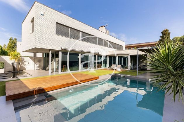 Foto 1 de Xalet en venda a Can Majó - Can Trabal de 4 habitacions amb piscina i jardí