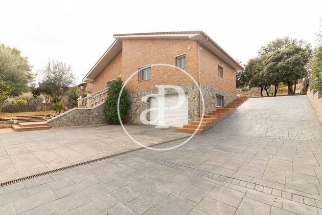 Foto 2 de Casa en venda a Castellarnau - Can Llong de 5 habitacions amb terrassa i jardí