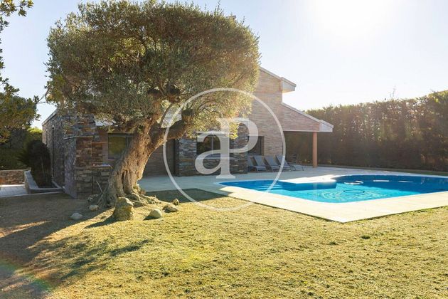 Foto 2 de Xalet en venda a Matadepera de 5 habitacions amb terrassa i piscina