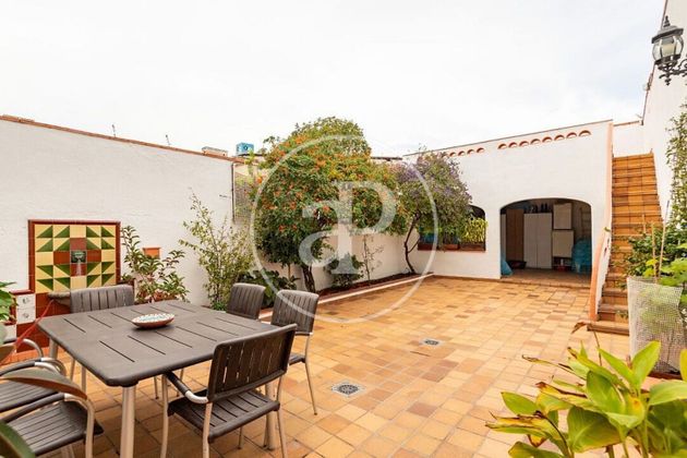 Foto 2 de Casa en venta en Centre - Sabadell de 4 habitaciones con terraza y jardín