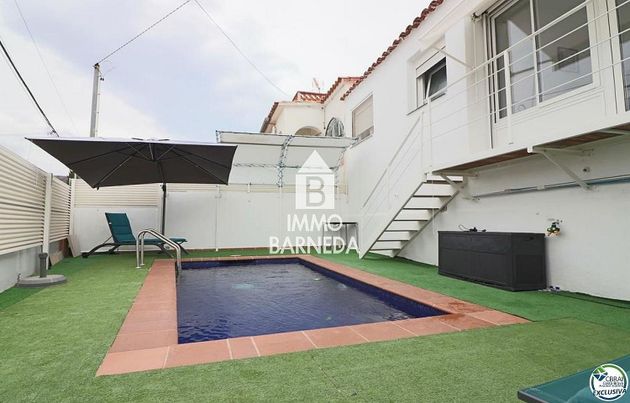 Foto 1 de Xalet en venda a Els Grecs - Mas Oliva de 2 habitacions amb terrassa i piscina