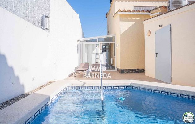 Foto 2 de Xalet en venda a calle Montgrí de 4 habitacions amb terrassa i piscina