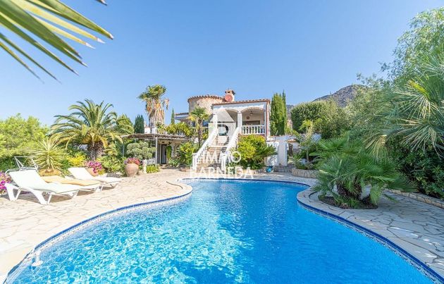 Foto 2 de Xalet en venda a calle Andalusia de 4 habitacions amb terrassa i piscina