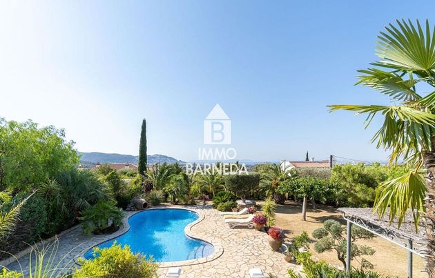 Foto 1 de Venta de chalet en calle Andalusia de 4 habitaciones con terraza y piscina