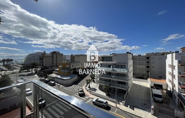 Foto 2 de Piso en venta en avenida De la Platja de 2 habitaciones con terraza y piscina