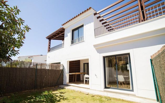 Foto 2 de Casa en venda a Ardiaca - La Llosa de 3 habitacions amb piscina i jardí
