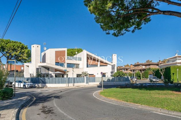 Foto 2 de Venta de casa en Vilafortuny - Cap de Sant Pere de 3 habitaciones con terraza y piscina