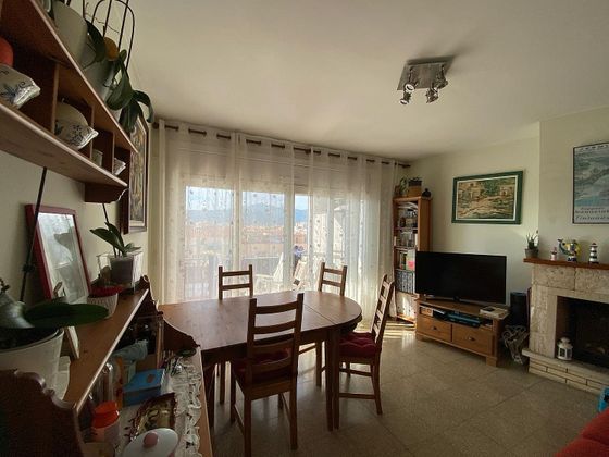 Foto 2 de Piso en venta en Barri de Tueda de 3 habitaciones con balcón y calefacción