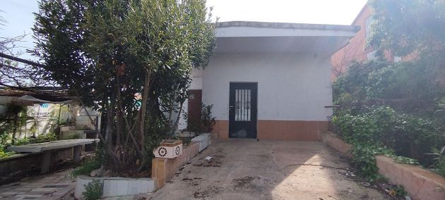 Foto 1 de Venta de chalet en La Muntanyeta - La Franquesa de 2 habitaciones con terraza y piscina