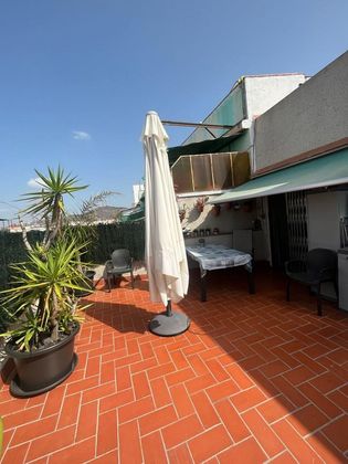 Foto 2 de Ático en venta en Collblanc de 3 habitaciones con terraza y ascensor