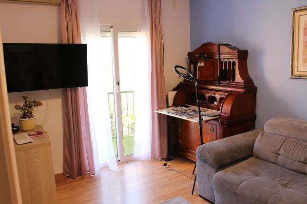 Foto 2 de Pis en venda a Singuerlín - Can Franquesa - Les Oliveres de 3 habitacions amb balcó i aire acondicionat