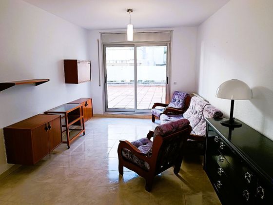 Foto 2 de Pis en venda a Olot de 2 habitacions amb terrassa i calefacció
