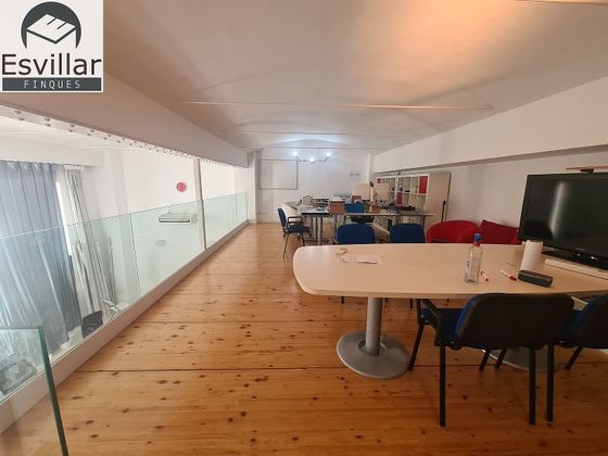 Foto 2 de Oficina en alquiler en Barri del Centre de 120 m²