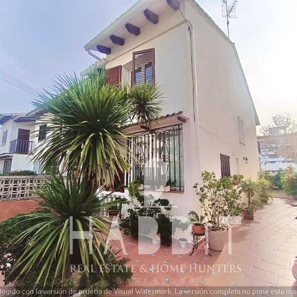 Foto 2 de Casa en venda a calle Pescador de 3 habitacions amb terrassa i jardí