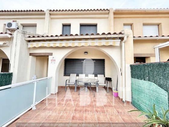 Foto 1 de Casa adossada en venda a avenida Vilarenc de 4 habitacions amb terrassa i balcó
