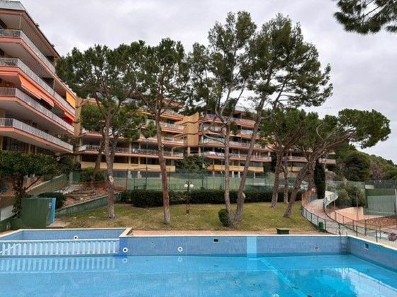 Foto 2 de Pis en venda a El Poal de 4 habitacions amb terrassa i piscina