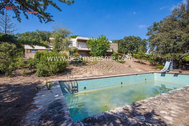 Foto 2 de Xalet en venda a Cabrils de 6 habitacions amb terrassa i piscina