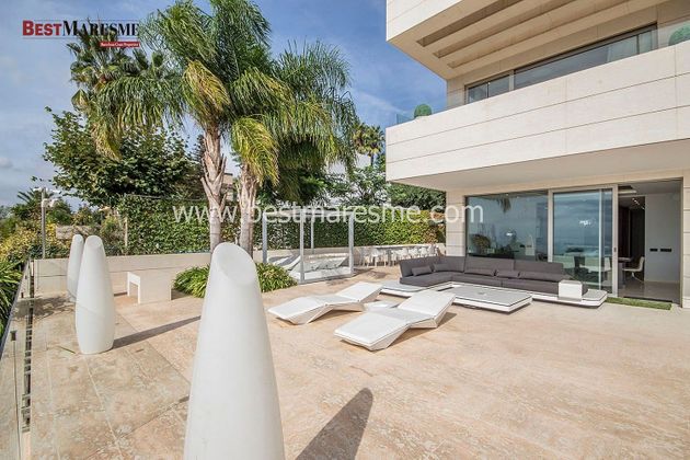 Foto 2 de Chalet en venta en Teià de 6 habitaciones con terraza y piscina