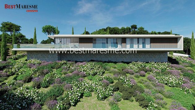 Foto 2 de Xalet en venda a Sant Andreu de Llavaneres de 4 habitacions amb terrassa i piscina