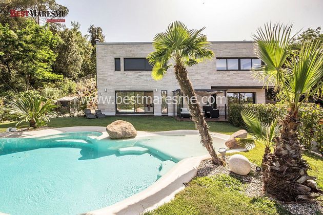 Foto 2 de Chalet en venta en Vallromanes de 3 habitaciones con terraza y piscina