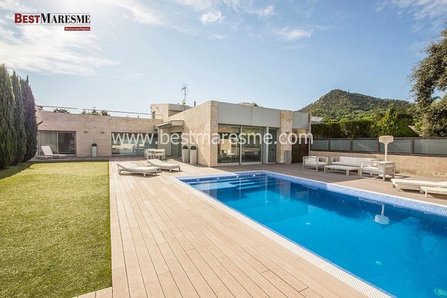 Foto 1 de Venta de chalet en Cabrera de Mar de 4 habitaciones con terraza y piscina