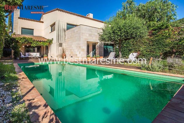 Foto 1 de Casa en venda a Cabrils de 3 habitacions amb terrassa i piscina