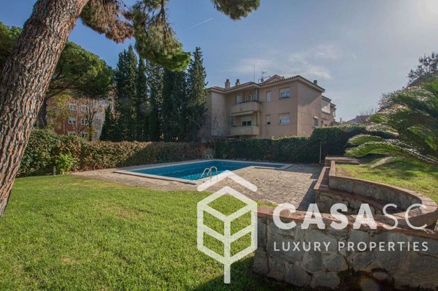 Foto 2 de Casa adossada en venda a Sant Ramon de 4 habitacions amb terrassa i piscina