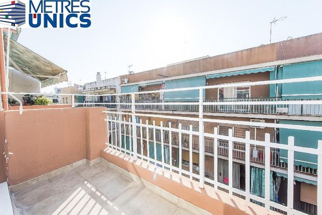 Foto 1 de Venta de piso en Premià de Dalt de 2 habitaciones con balcón y calefacción
