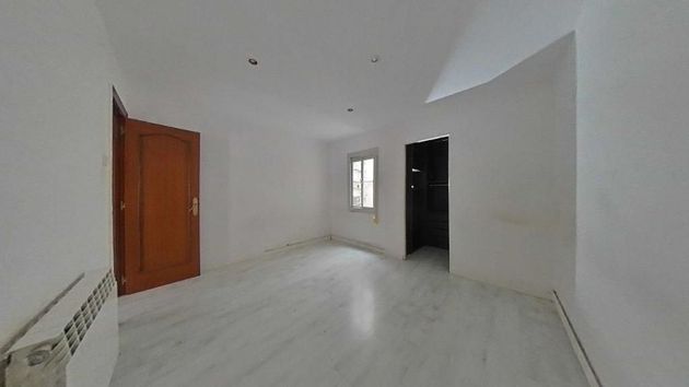 Foto 1 de Venta de piso en Can Borrell - La Plana de Lledó de 3 habitaciones con calefacción