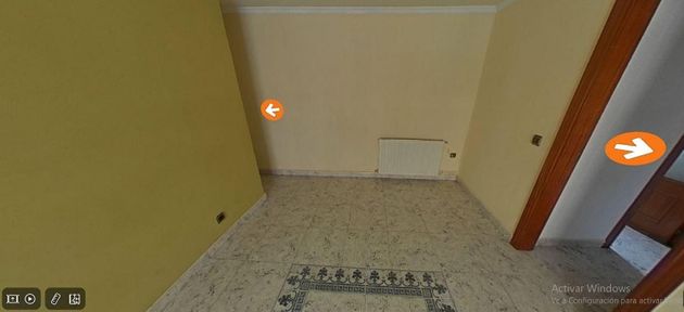 Foto 2 de Venta de piso en Can Borrell - La Plana de Lledó de 3 habitaciones y 76 m²