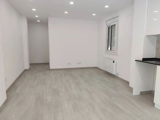 Foto 2 de Venta de piso en Montmeló de 3 habitaciones con aire acondicionado y calefacción