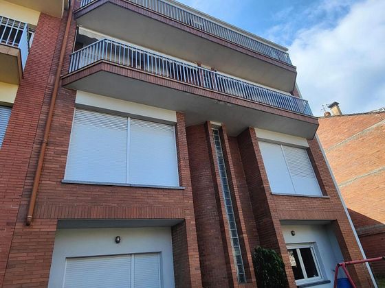 Foto 2 de Casa en venda a Olot de 4 habitacions amb terrassa i garatge