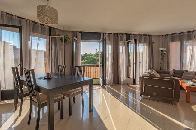Foto 2 de Piso en venta en Canet de Mar de 3 habitaciones con terraza y balcón