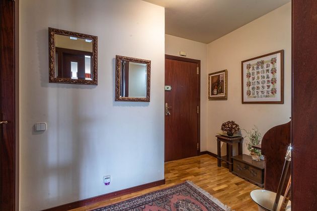 Foto 2 de Pis en venda a Sant Joan Despí de 3 habitacions amb terrassa i garatge