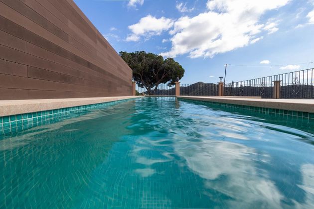 Foto 1 de Venta de chalet en Sant Cebrià de Vallalta de 4 habitaciones con terraza y piscina