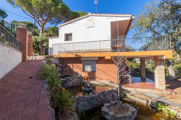 Foto 1 de Xalet en venda a Sant Cebrià de Vallalta de 6 habitacions amb terrassa i garatge