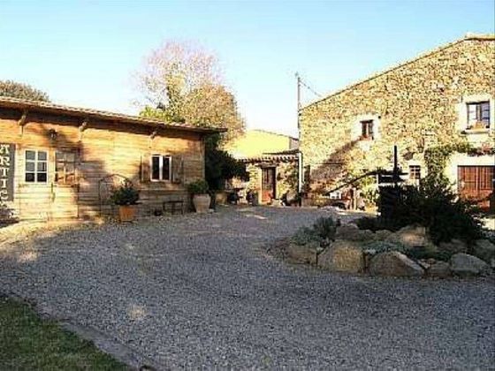 Foto 2 de Casa rural en venda a Mont-Ras de 3 habitacions amb terrassa i jardí